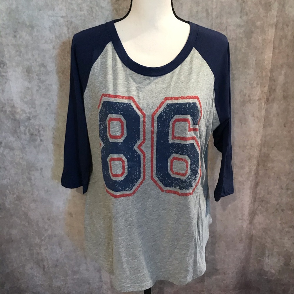 Forever 21 Sporty Tee, size L
